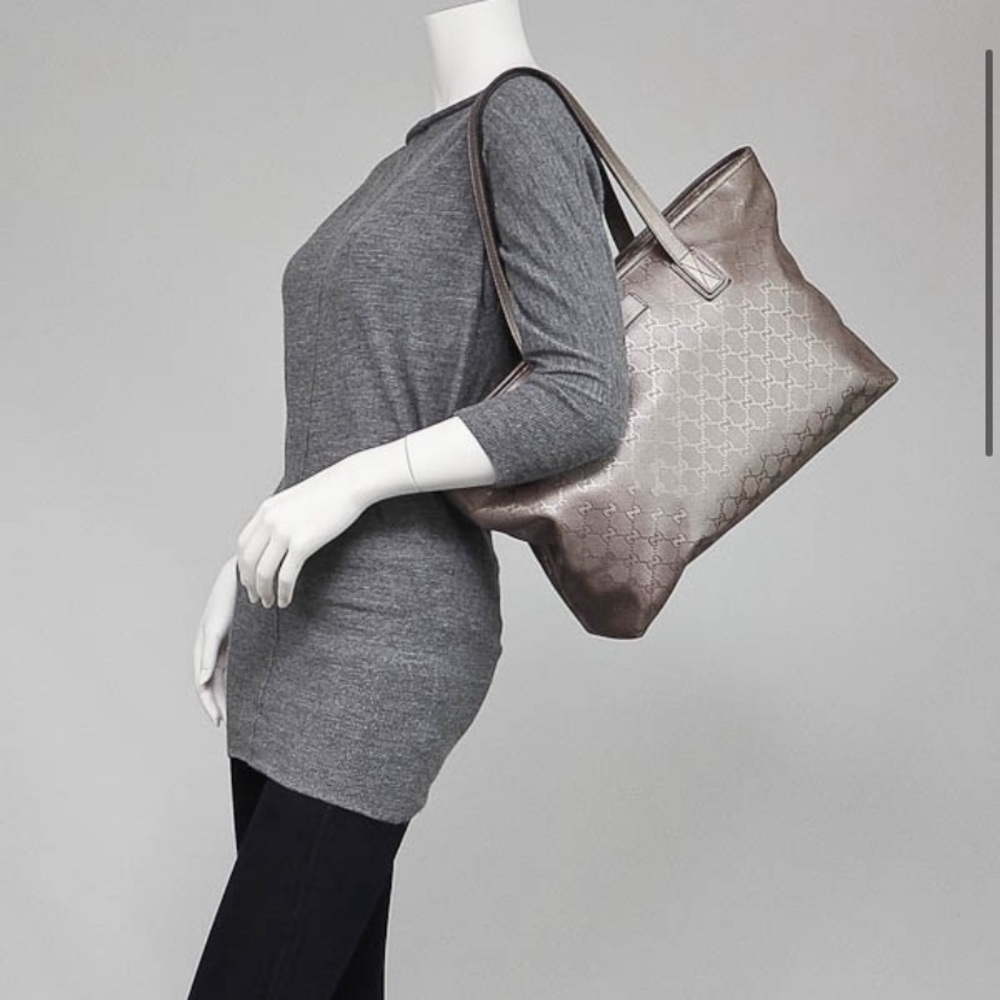 GUCCI
Silver GG Imprime Tote Bag - almost new